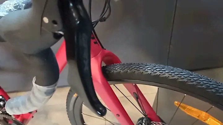 Giant Revolt 1-Gravel Race Bike
