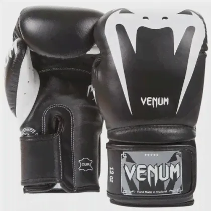 Боксерские перчатки Venum Giant 3.0 Boxing Gloves Black 10 унций-0