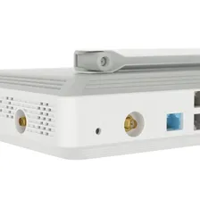 Keenetic Giant Гигабитный интернет-центр с двухдиапазонным Mesh Wi-Fi AC1300, двухъядерным процессором, 9-портовым коммутатором Smart Pro, портами SFP, USB 3.0 и 2.0